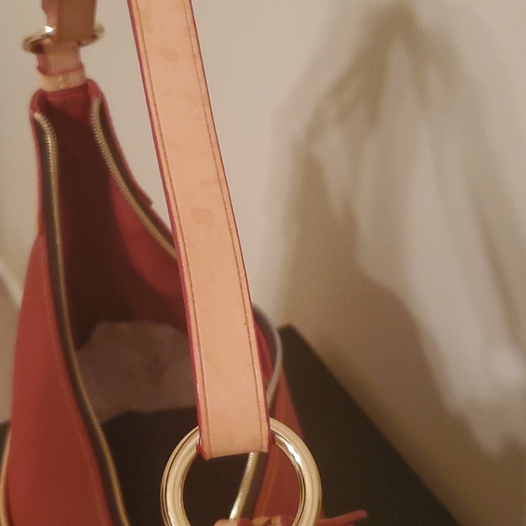 Dooney and bourke handbag - Picture 5 of 7
